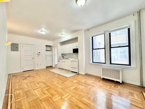 60-15 Woodside Avenue image 1 of 12