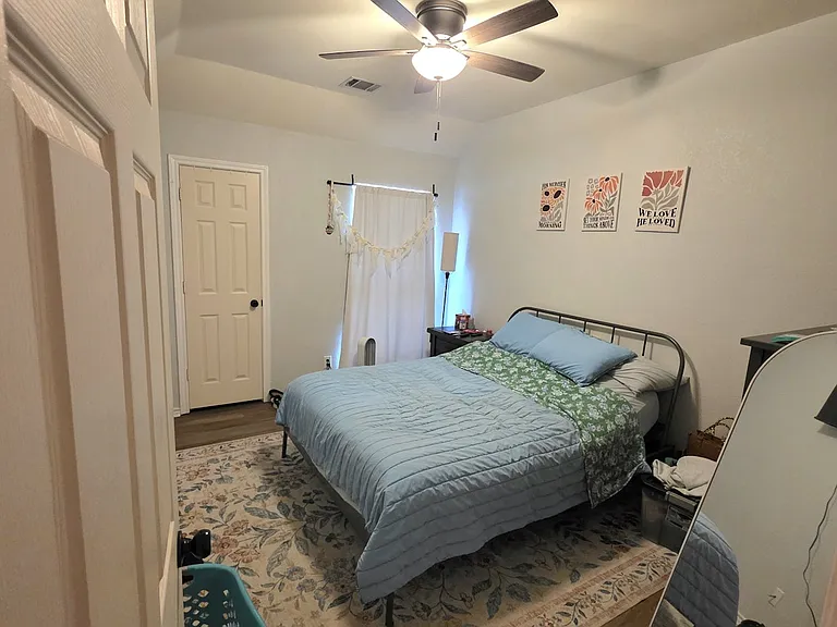 Second bedroom
