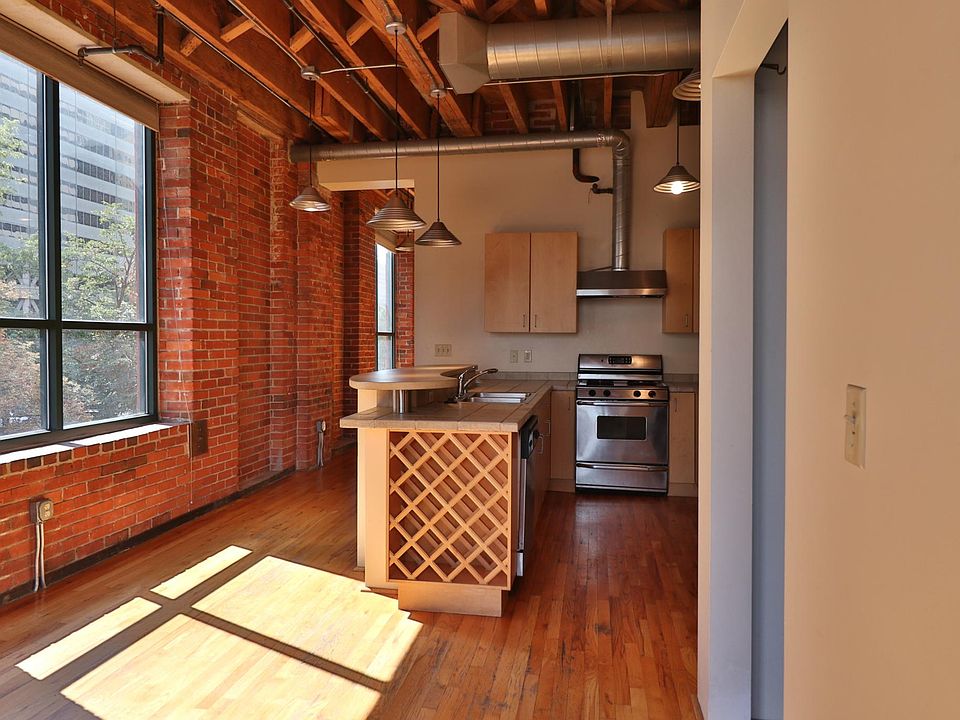 1st image of 1800 Lawrence St APT 205
