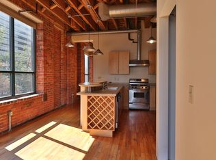 1800 Lawrence St APT 205, Denver, CO 80202