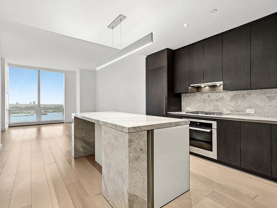 1st image of 15 Hudson Yards #30D