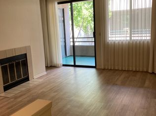 222 S Holliston Ave #208, Pasadena, CA 91106