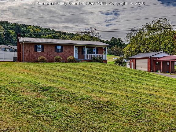 2nd image of 9484 Sandhill Rd