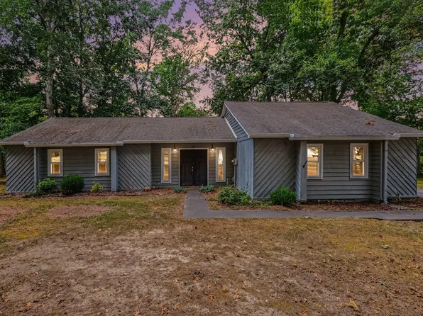 115 Larkway Dr, Tullahoma, TN 37388