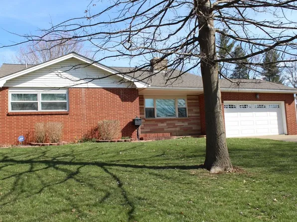 216 Greer Dr E, Newark, OH 43055