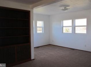 342 Peach Basket Rd, Felton, DE 19943