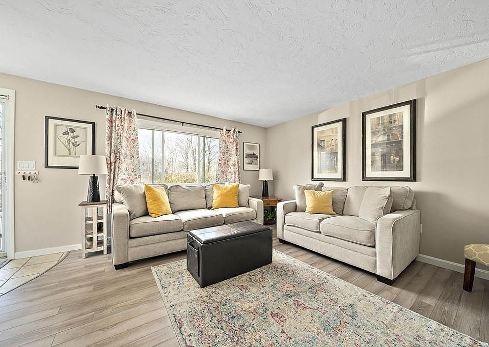 1st image of 55 Leedham St Unit 1-4