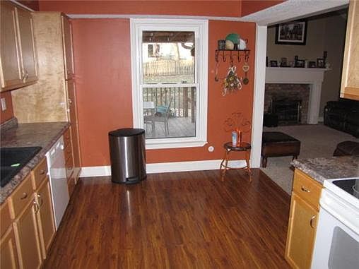 5th image of 8606 Linda Ln