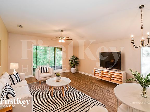 4th image of 627 Arborwood Dr