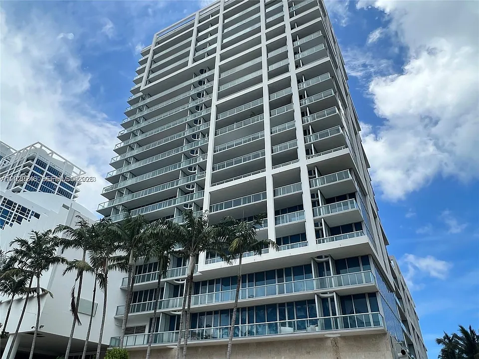 6799 Collins Ave #1501