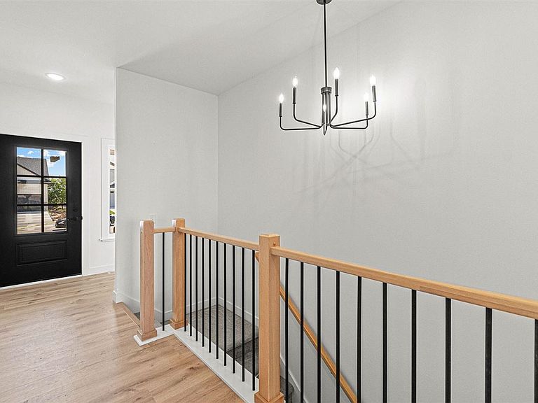Listing photo 4