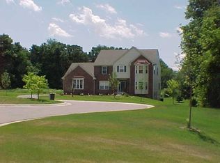 10203 Andover Ct, Clarkston, MI 48348
