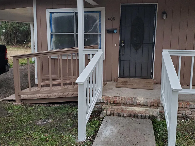 408 Rawls Ave — Photo 2