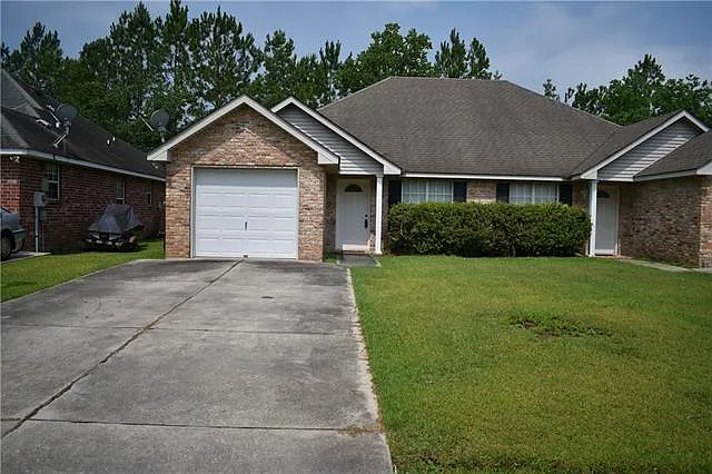 143 Remmy Ct