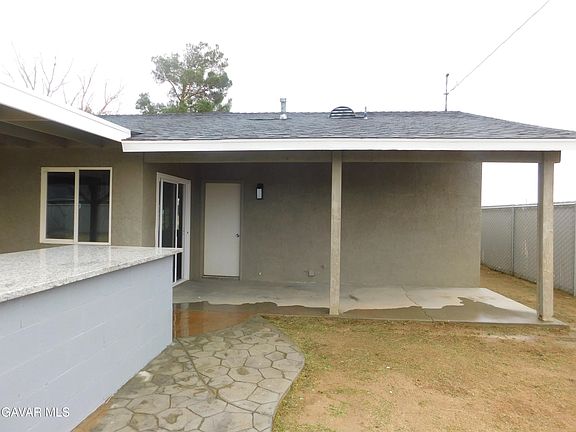 3rd image of 8260 Viburnum Ave #8260