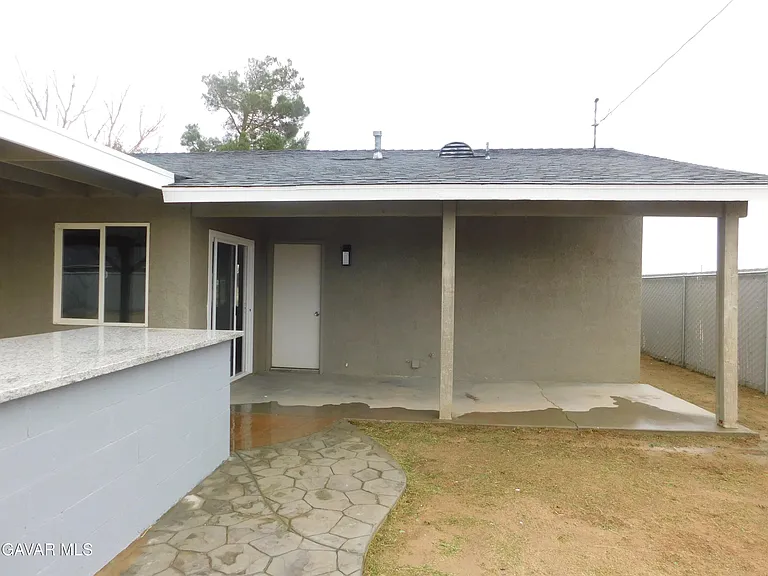 8260 Viburnum Ave #8260 — Photo 3