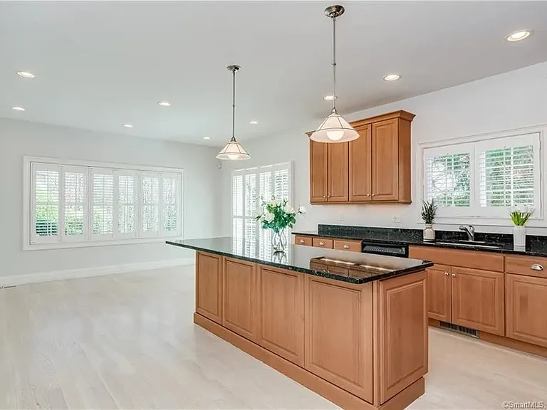 6 Wyeth Dr #6 — Photo 11