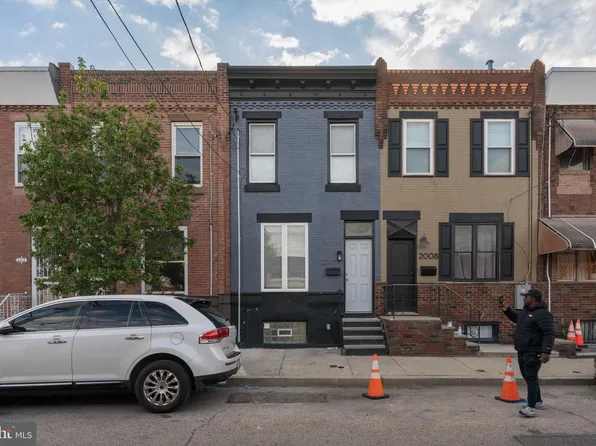 2010 S Chadwick St, Philadelphia, PA 19145