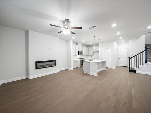 7th image of this home