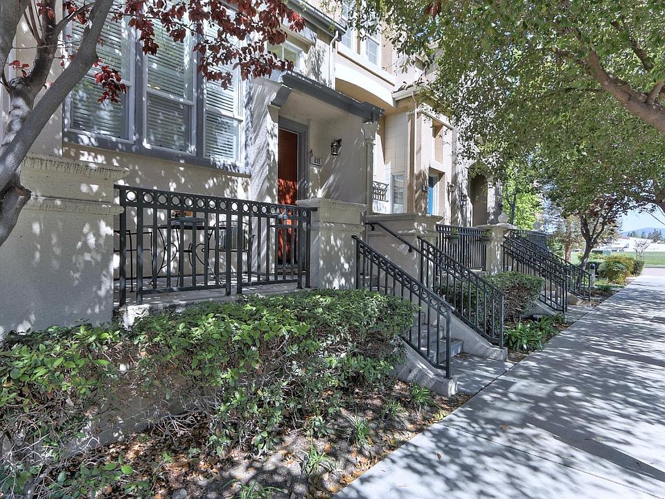 1st image of 839 Harrigan Dr