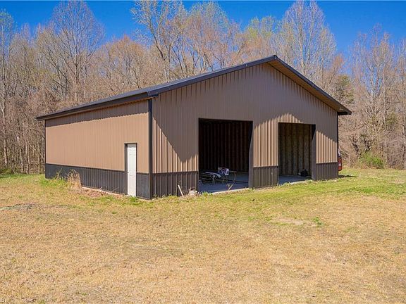 4th image of 2536 Tyro Rd