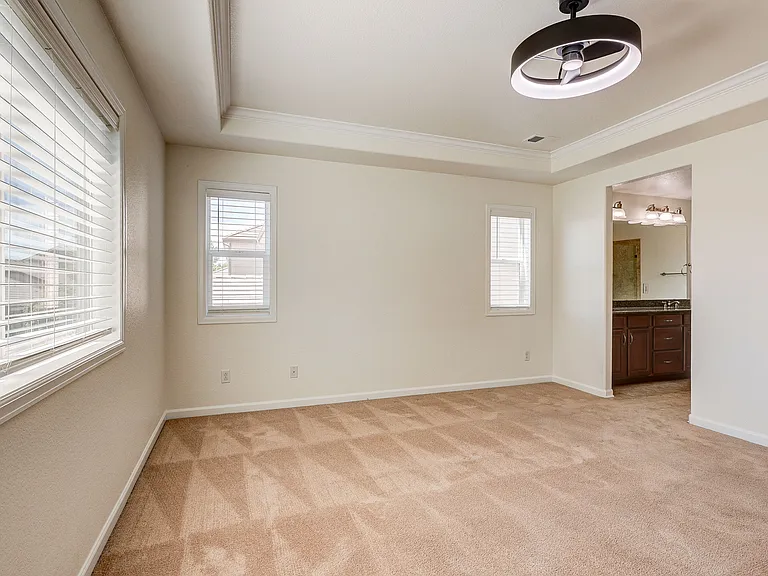 10732 Hillsboro Cir — Photo 59