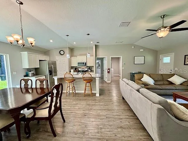 5423 NW 52nd Ave — Photo 11