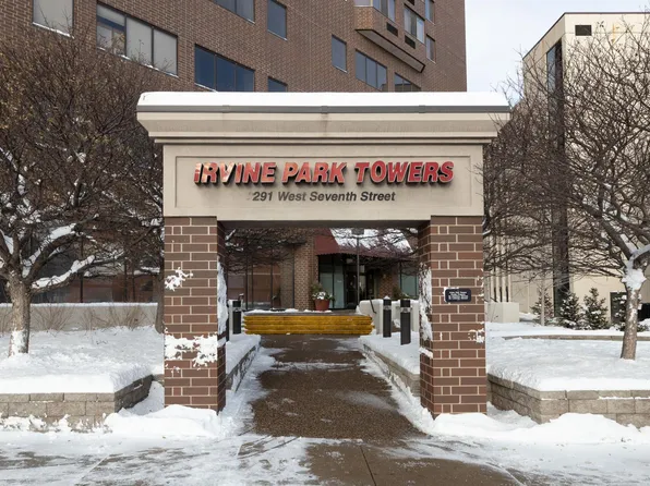 291 7th St W APT 1708, Saint Paul, MN 55102