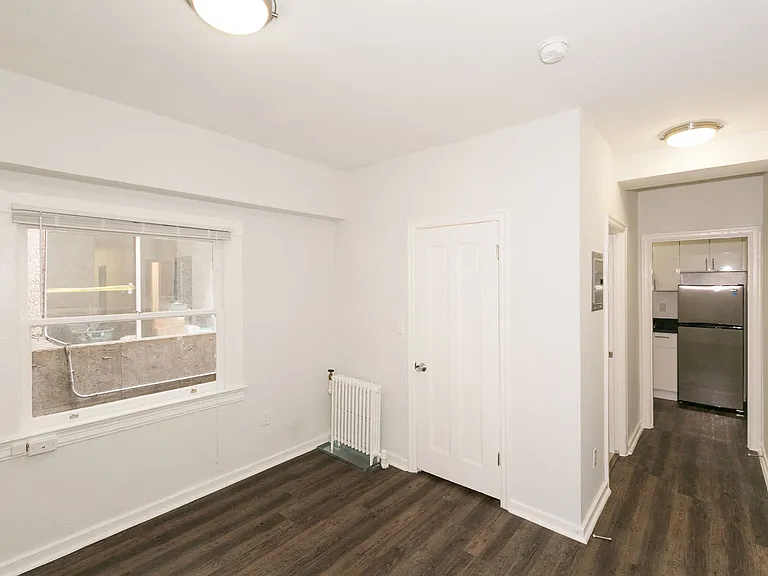 650 Ellis — Photo 25