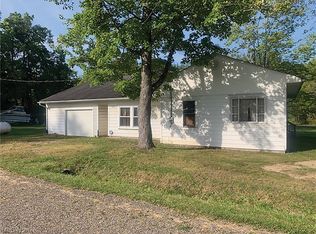 1575 Cameraview Dr, Lake Milton, OH 44429