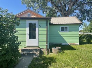 603 S 6th St, Miles City, MT 59301