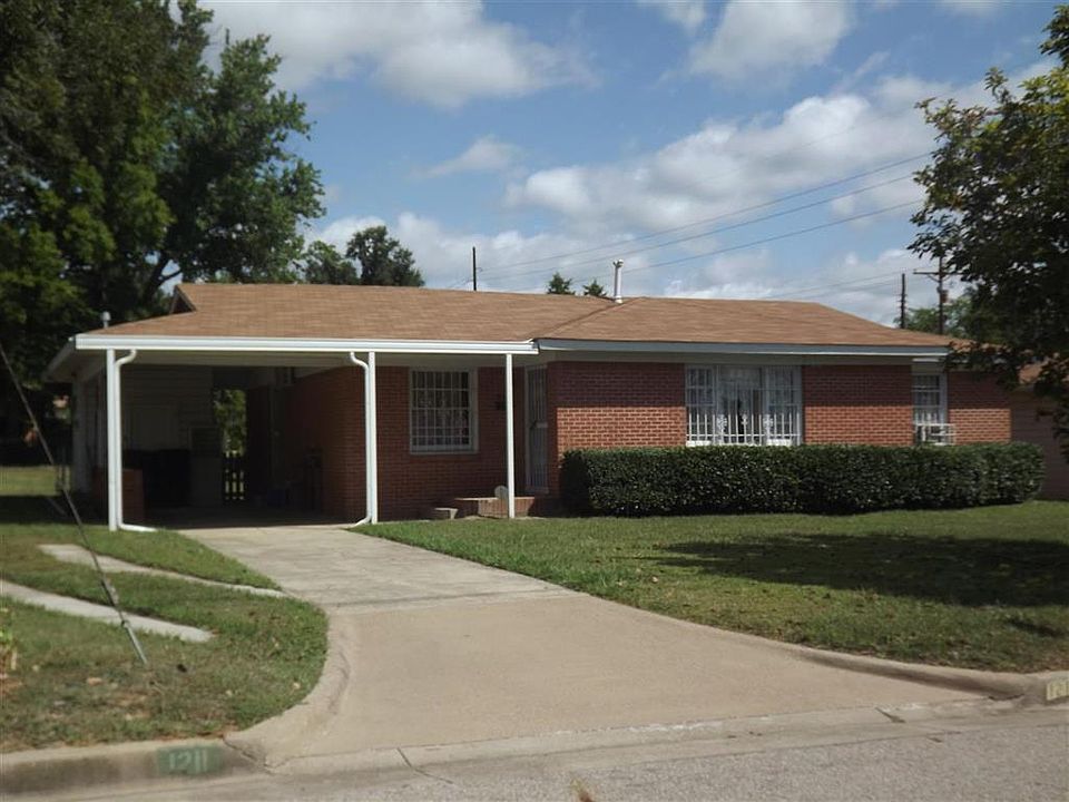 1st image of 1211 Latham Ln