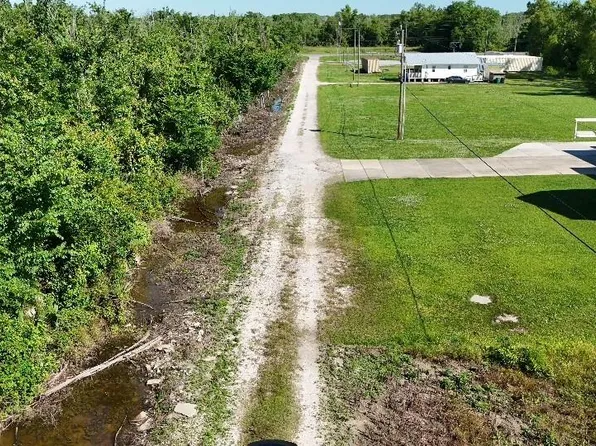 2812 Falcon Court Rd, Paulina, LA 70763