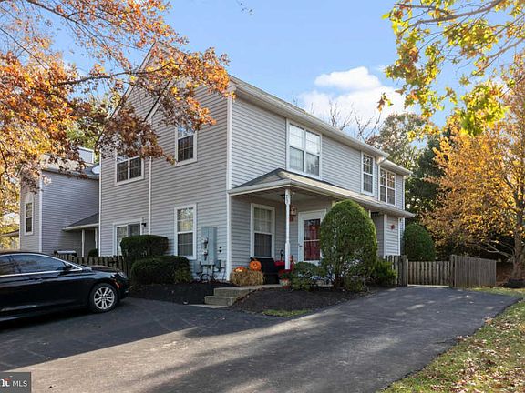 3rd image of 74 Everett Dr #126