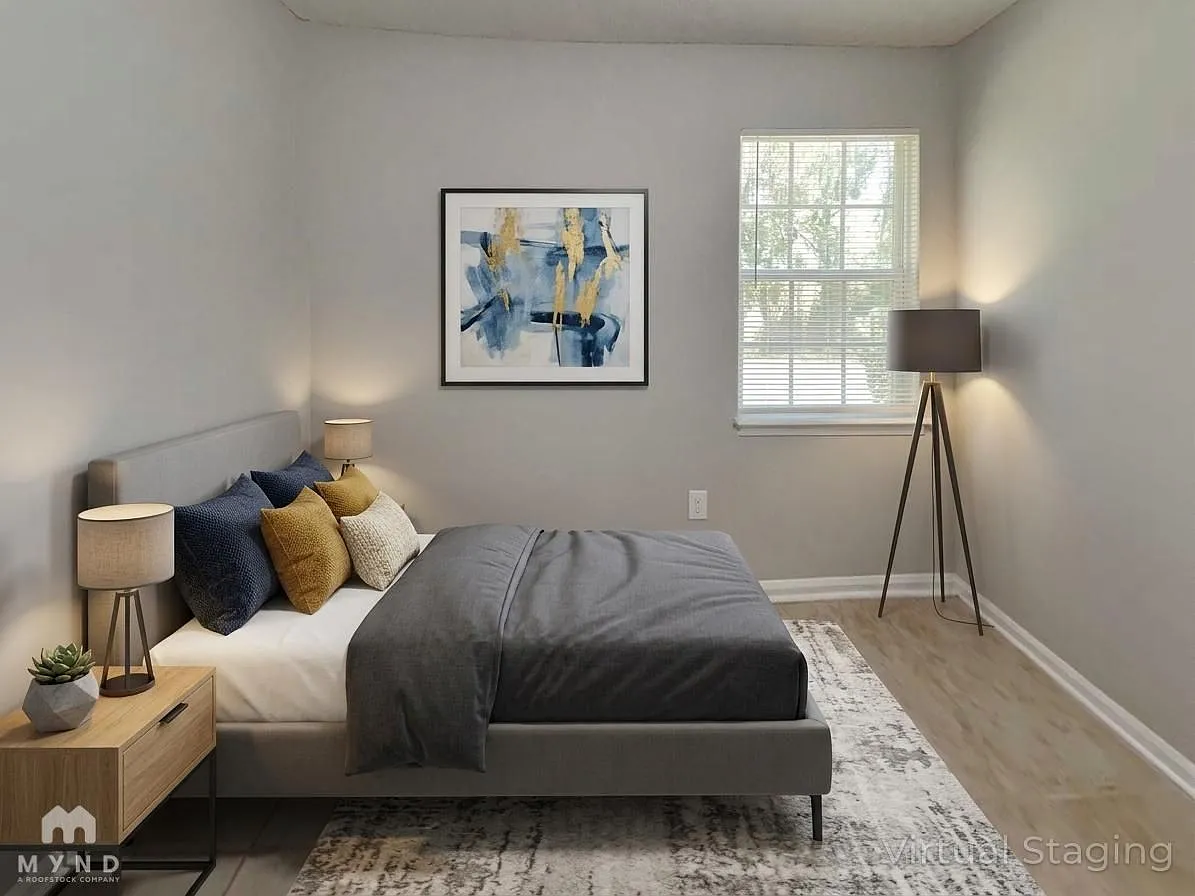 4 bed, 1.5 bath, 1157 sqft, $1,050 — Photo 3