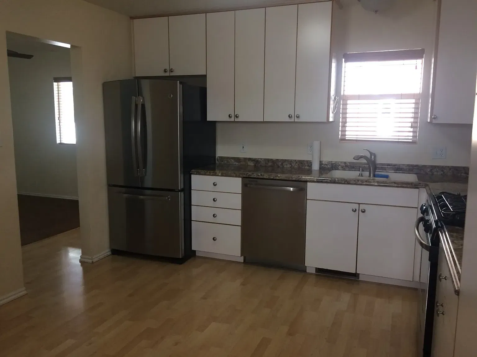 380 N Main St — Photo 4