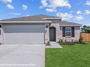 313 Emma St, Angleton, TX 77515
