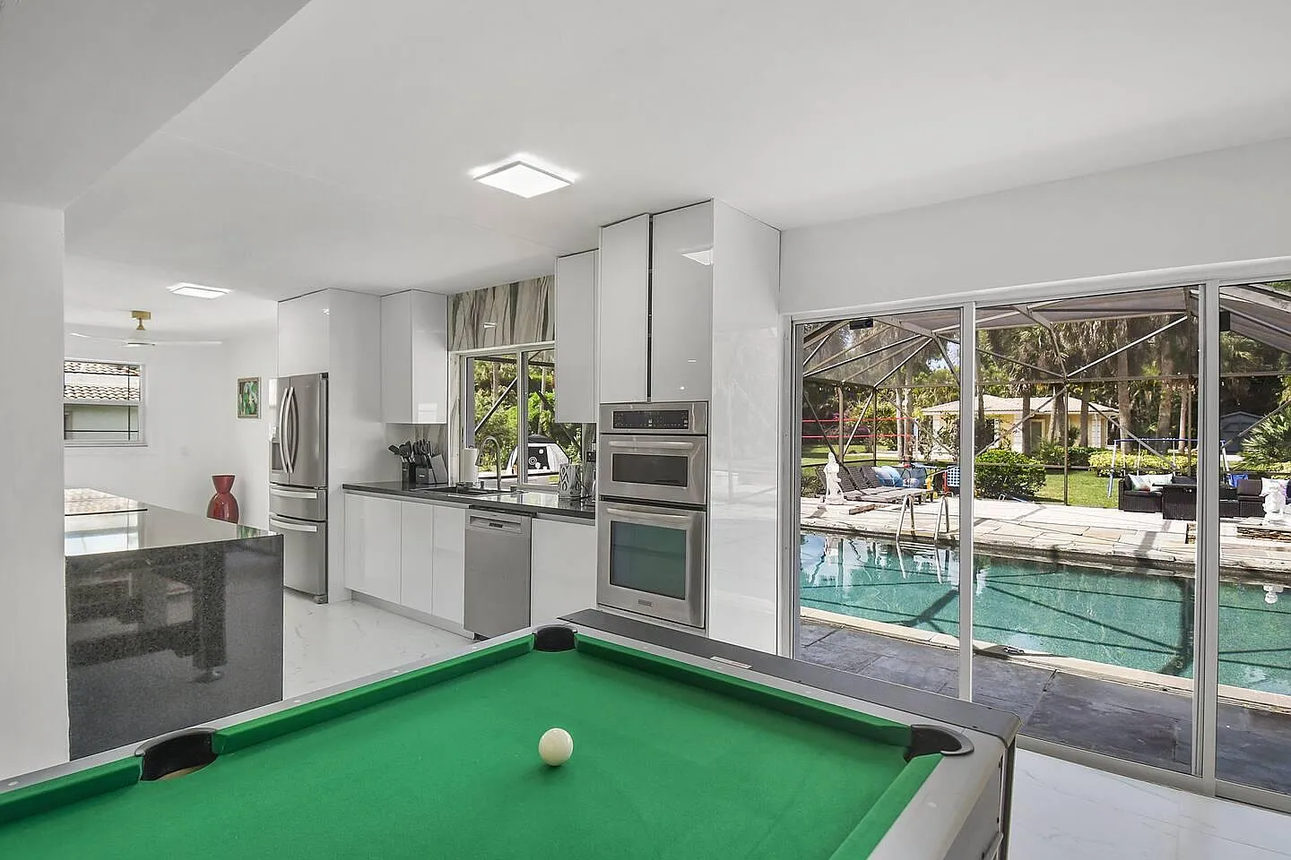 5 bed, 5.5 bath, 3400 sqft, $13,000 — Photo 1