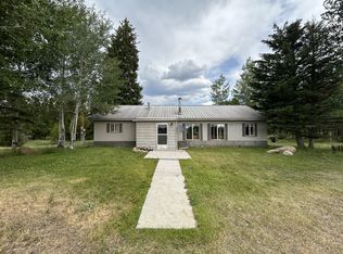 17 Bert Rd, Pinedale, WY 82941