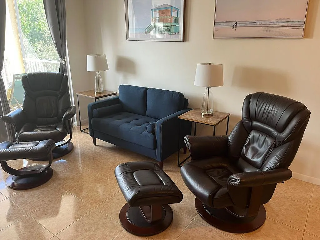 2 bed, 2.0 bath, 1056 sqft, $2,200 — Photo 4