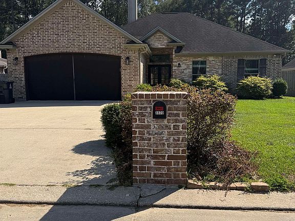 3rd image of 3520 Michelle Ave