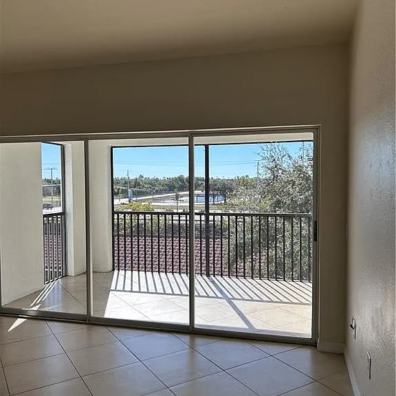 7905 Preserve Cir #131 — Photo 3