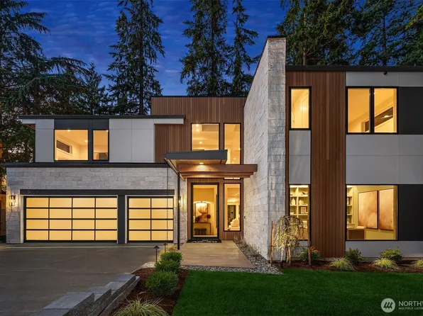 9030 NE 21st Place, Clyde Hill, WA 98004