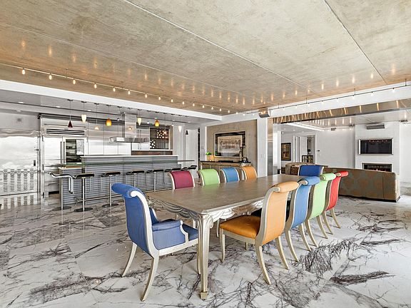 4th image of 1055 River Rd #Penthouse 8