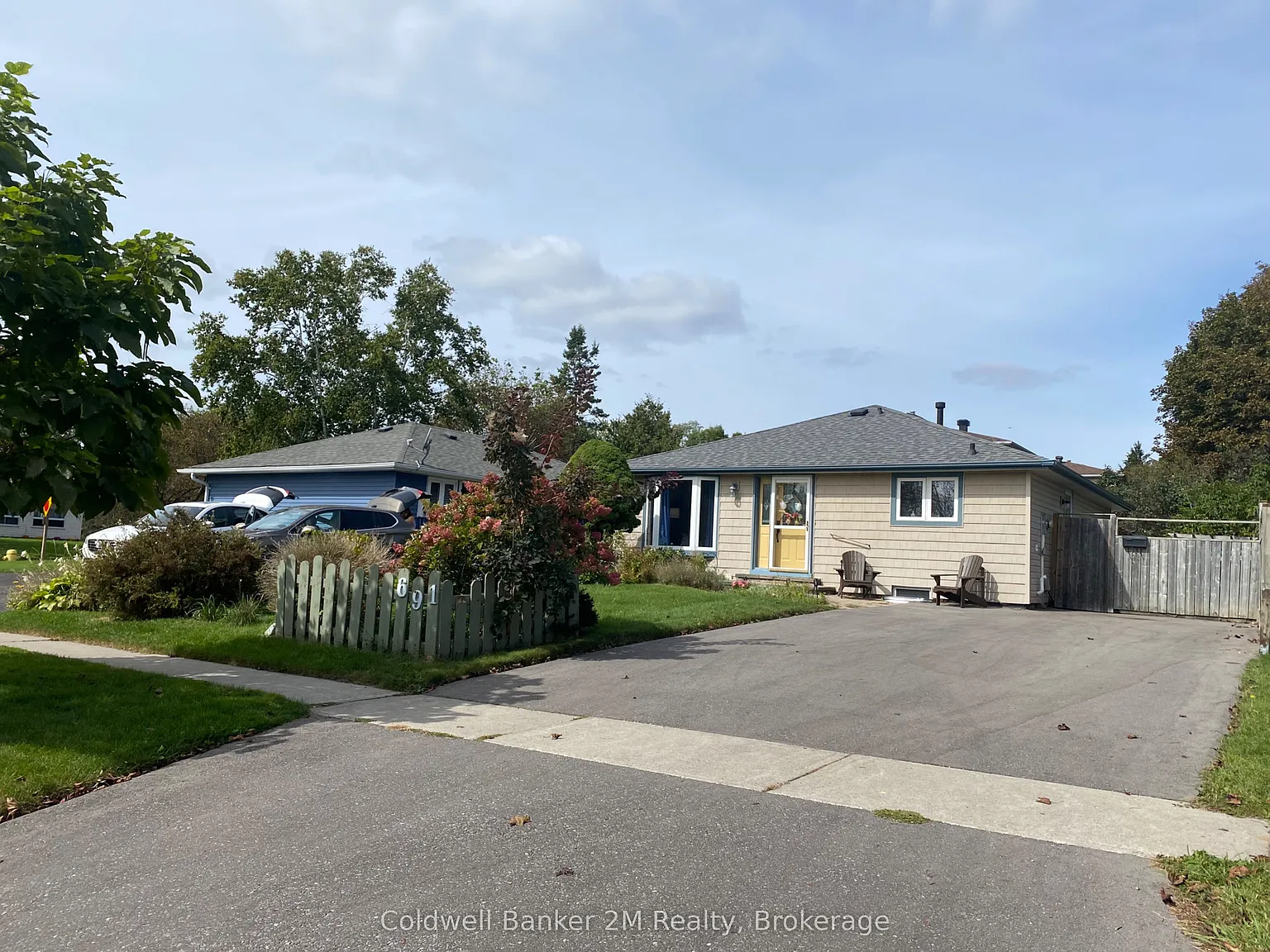 3 bed, $2,400 — Photo 2
