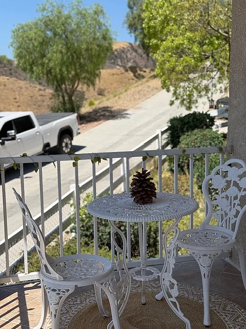 4 bed, 3.5 bath, 2000 sqft, $3,799 — Photo 3