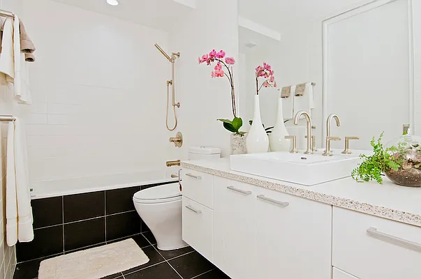 Rented by Bold New York | media 50