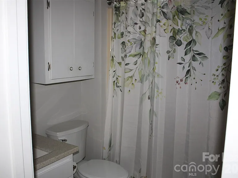 2212 Crosswinds Ct — Photo 12