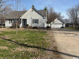 205 Albers St, Golden, IL 62339
