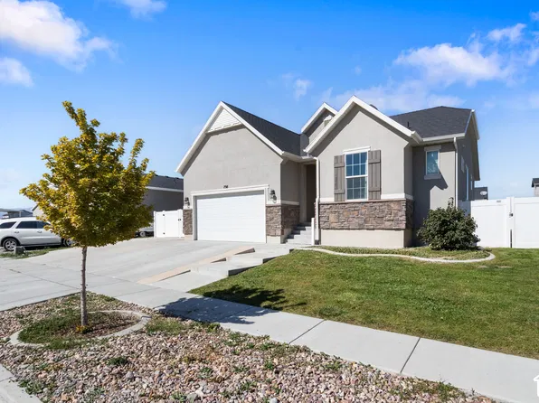 798 W Lafayette St, Stansbury Park, UT 84074